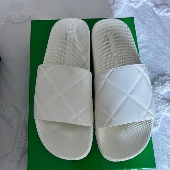 Bottega Veneta Shoes - Bottega Veneta Matte Rubber Slides